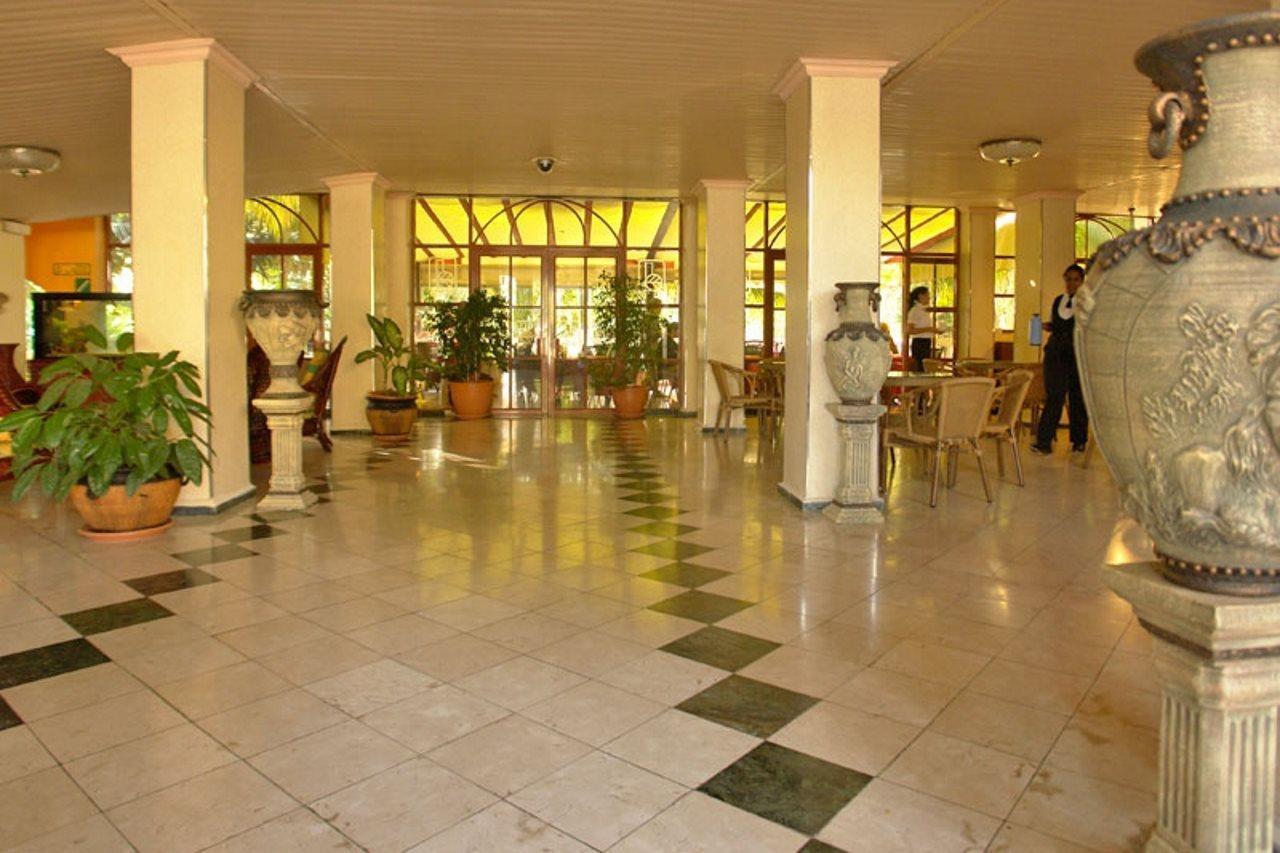 El Bosque Hotel Havana Exterior photo
